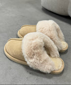 Komfortable hjemmesko med plysset for i beige, perfekt til hygge — Image 6