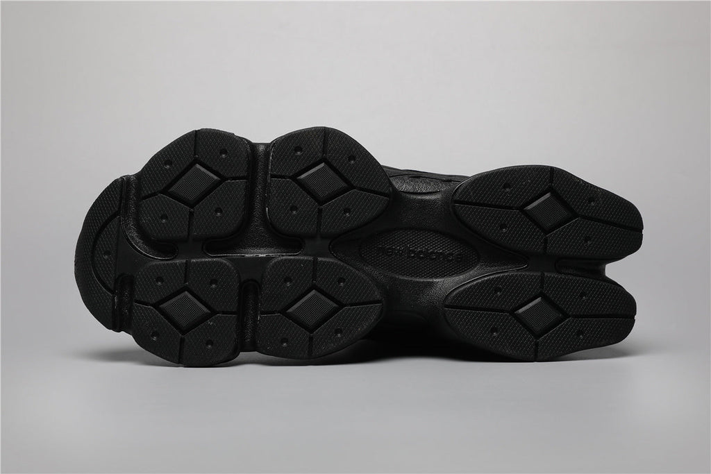 New Balance 9060 Total Black Edition