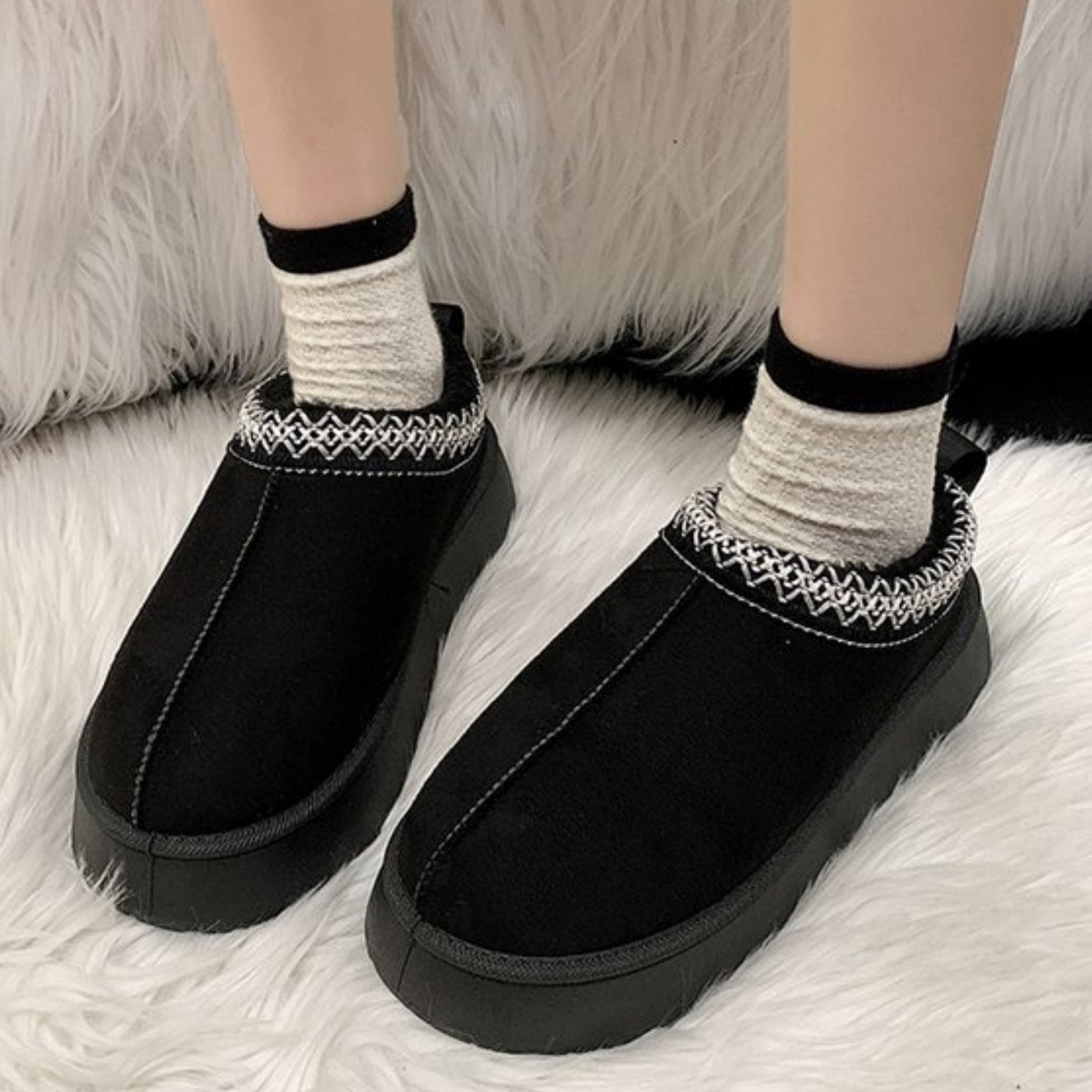 Unisex Vinter Slip-On Hjemmesko Fleeceforet Skridsikker Sål Broderet Kant — Image 4
