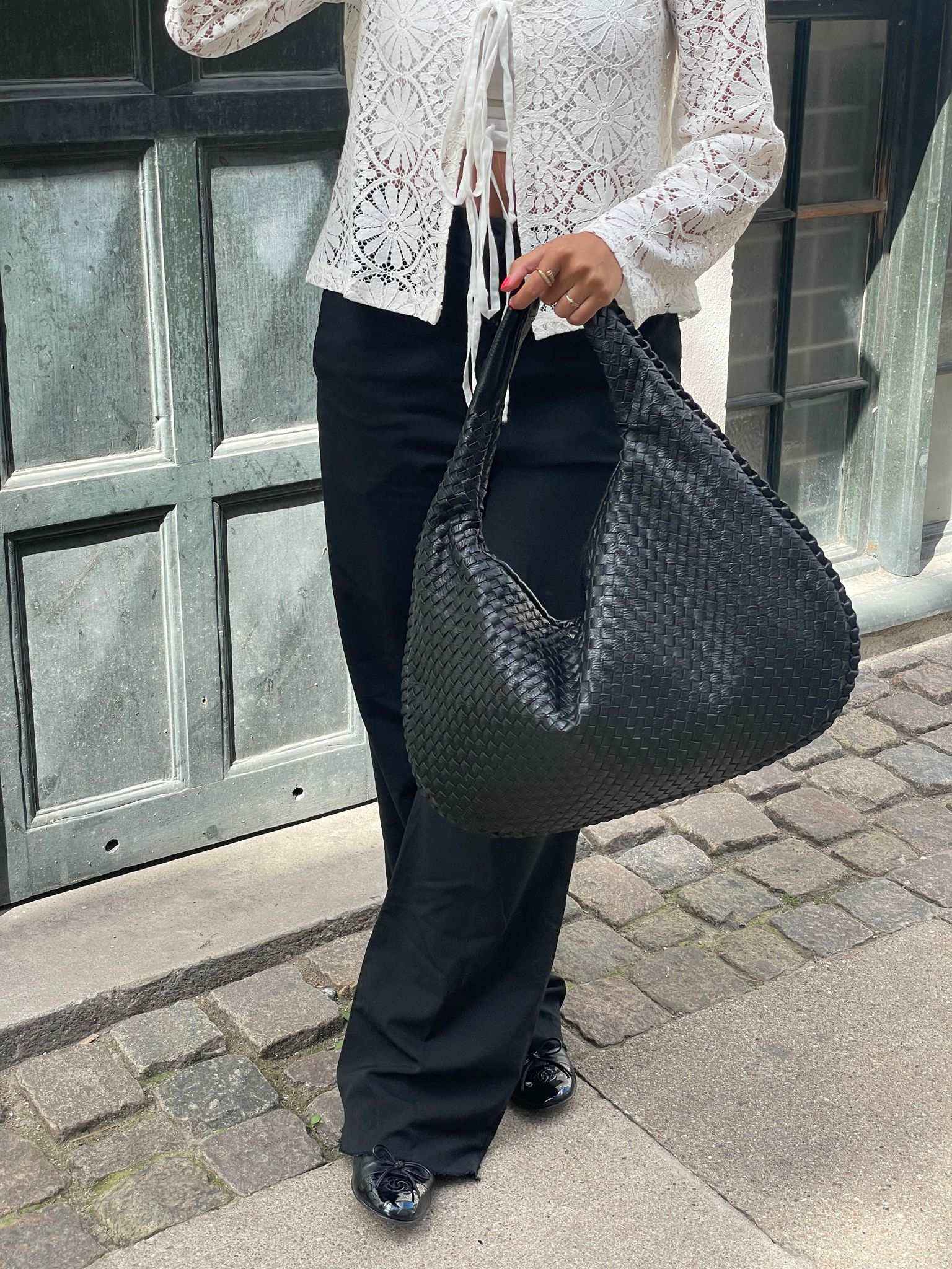 Elegant Flettet Håndtaske i Læder – Skuldertaske til Kvinder, Flere Farver — Image 2