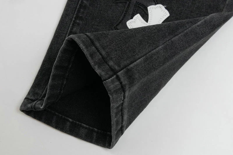 Stilfulde Herre Broderede Jeans Sort Denim Kryds Applikationer — Image 13