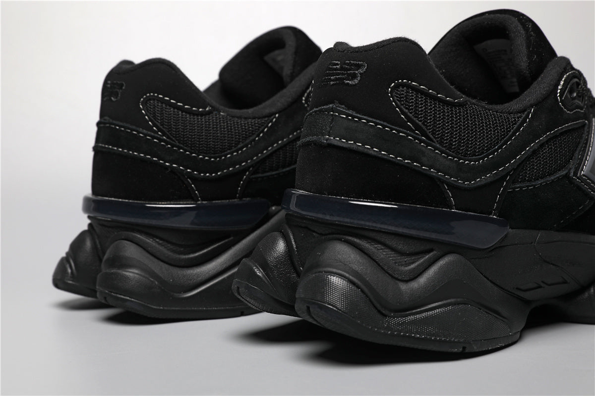 New Balance 9060 Total Black Edition