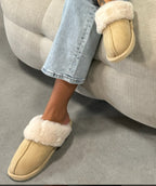 Komfortable hjemmesko med plysset for i beige, perfekt til hygge — Image 7