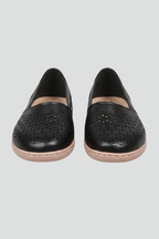 Women’s Shoes with Cutout Design and Firm Base