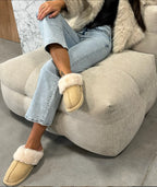 Komfortable hjemmesko med plysset for i beige, perfekt til hygge — Image 8