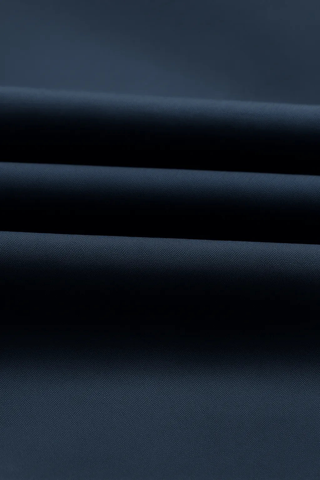 Stilfuld herrejakke i mørkeblå med lynlås og ribkanter — Image 5