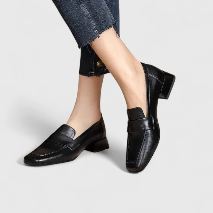 Women's Orthopaedic Low-Heeled Loafers with Slip-On Design for All-Day Comfort