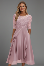 Women’s Dress with Round Neckline and Short Sleeves