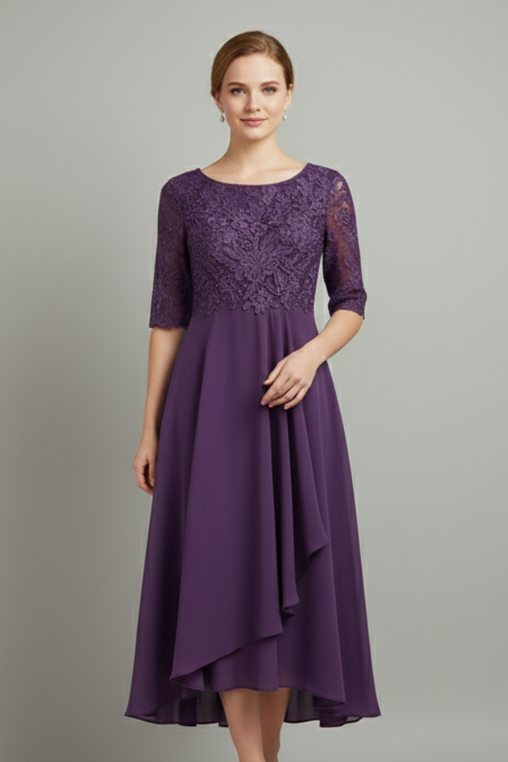 Women’s Dress with Round Neckline and Short Sleeves