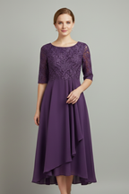 Women’s Dress with Round Neckline and Short Sleeves
