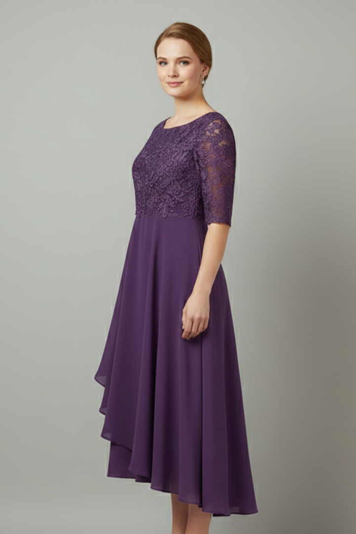 Women’s Dress with Round Neckline and Short Sleeves