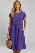 Women’s Dress with Round Neckline and Side Pockets