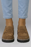 Women's Leather Loafers with Lug Sole for Everyday Wear