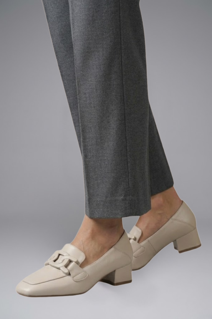 Women's Leather Loafers with Slip On Design for All Season Wear