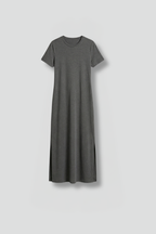 Women’s Maxi Dress with Round Neck and Flowing Skirt