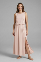 Women’s Maxi Dress with Round Neck and Sleeveless Design