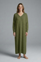 Women’s Maxi Dress with V-Neck and Long Sleeves