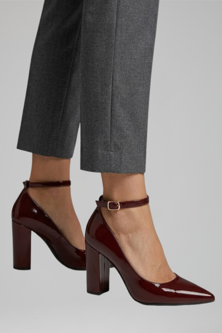 Women's Orthopaedic Block Heel Pumps with Buckle Closure for Formal Occasions