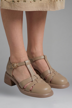 Women's Orthopaedic Heels with T-Strap Design for Everyday Wear