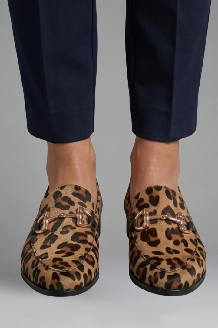 Women's Orthopaedic Loafers with Pointed Toe for Casual Wear
