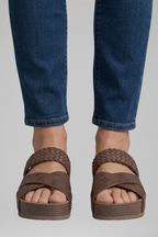 Women's Orthopaedic Sandals with Crisscross Straps for Summer