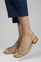 Women's Sandals with Adjustable Buckle and Cushioned Footbed