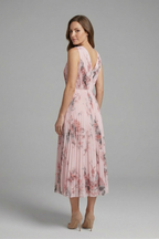 Women’s Sleeveless Dress with V-Neck and Pleated Skirt