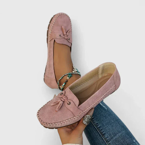 Women's Leather Loafers with Moccasin Stitch Detail for Everyday Wear