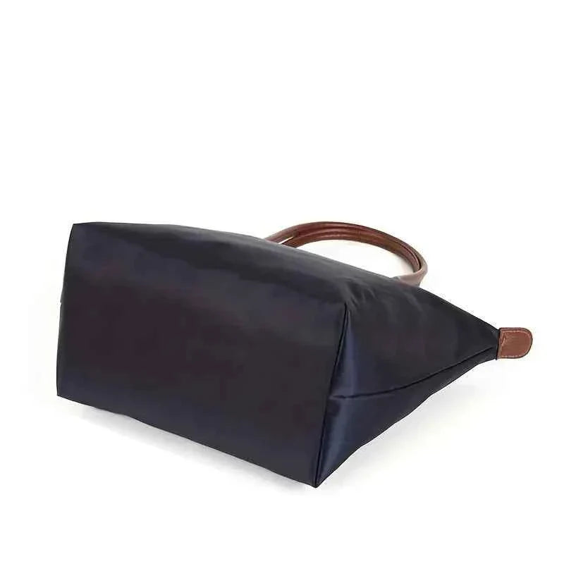 Elegant Nylon Shopper Taske med Læderhåndtag Vandafvisende Kvinder — Image 4