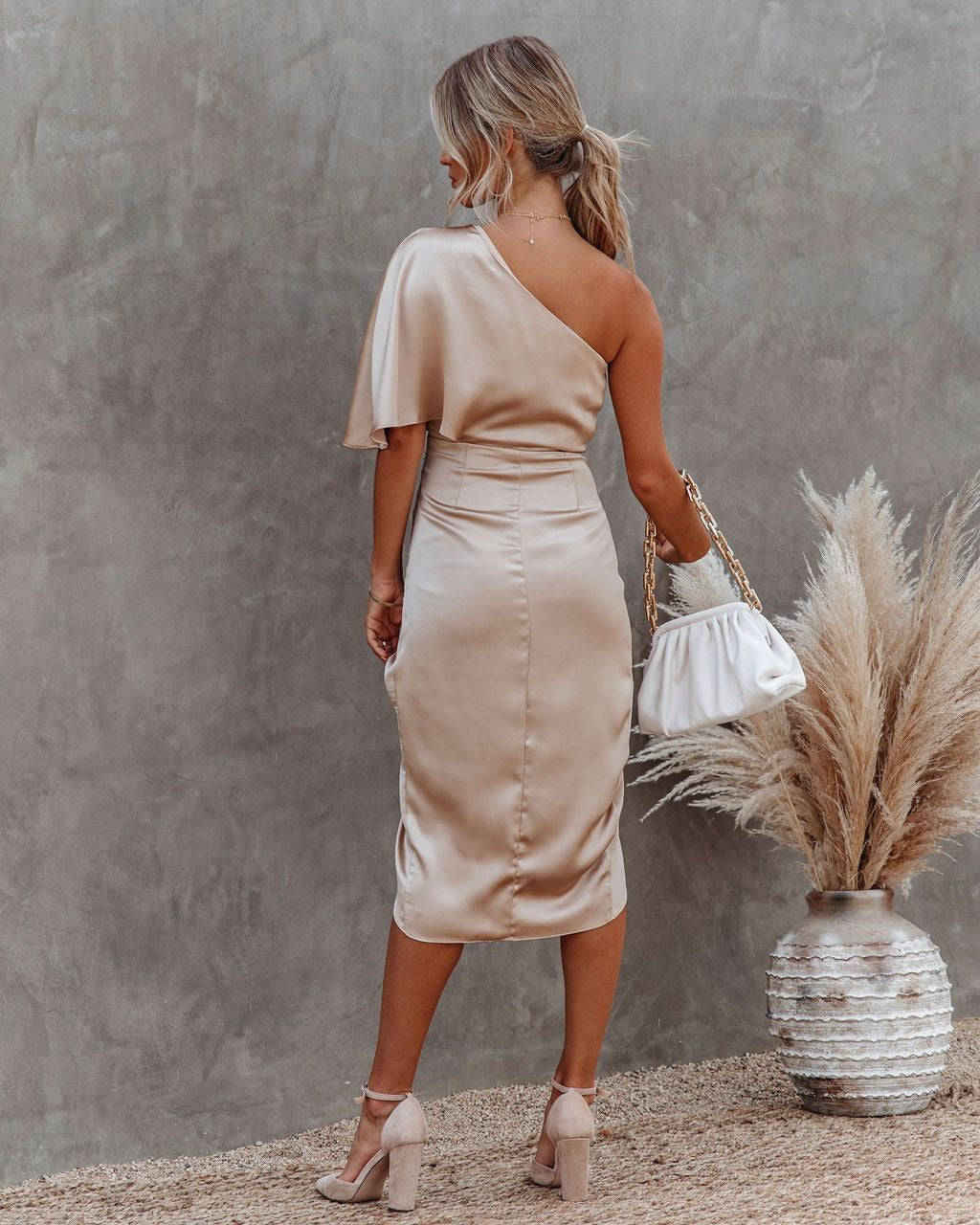 Elegant Asymmetrisk Cocktailkjole i Sort — Image 11
