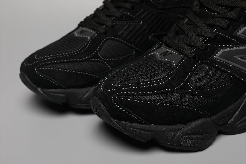 New Balance 9060 Total Black Edition
