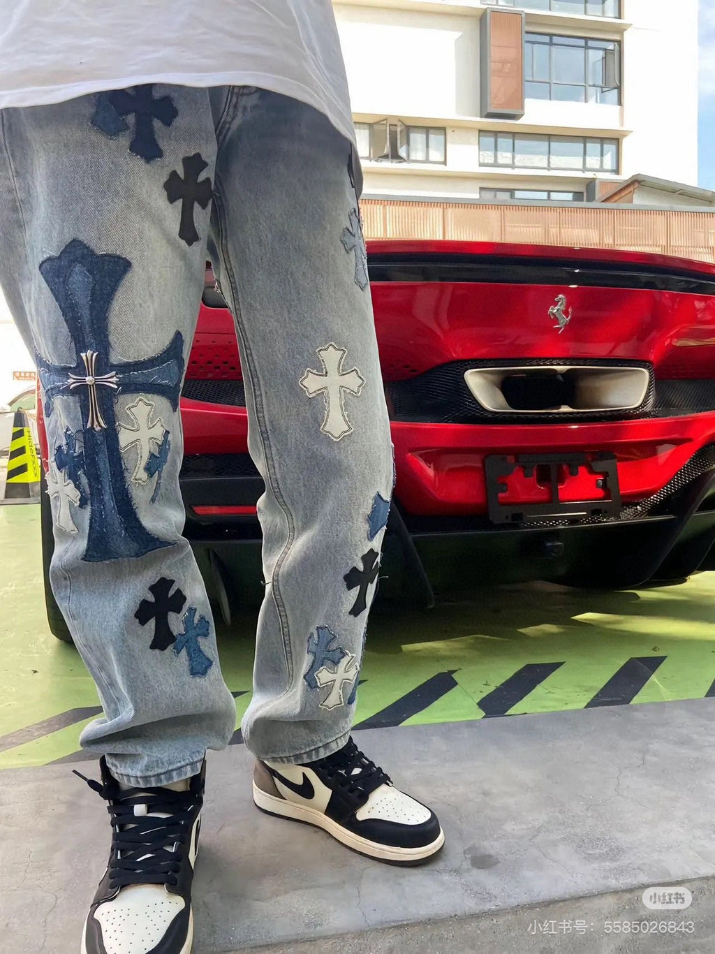 Unisex Denim Jeans med Krydsbroderi i Blå og Sort Bomuld — Image 10