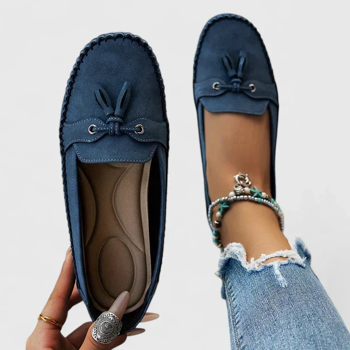Women's Leather Loafers with Moccasin Stitch Detail for Everyday Wear